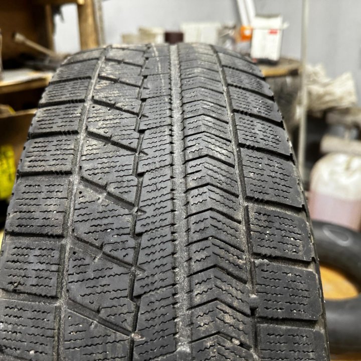 205/65/16 Bridgestone Blizzak VRX