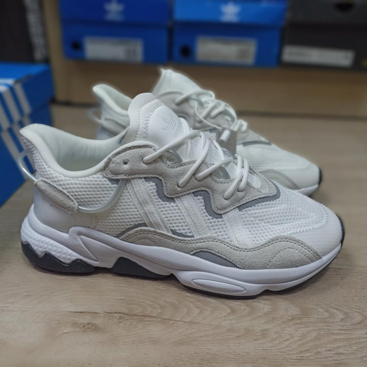 Кроссовки Adidas Ozweego