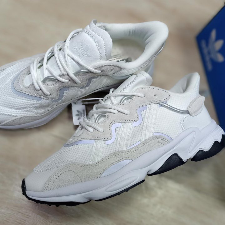 Кроссовки Adidas Ozweego