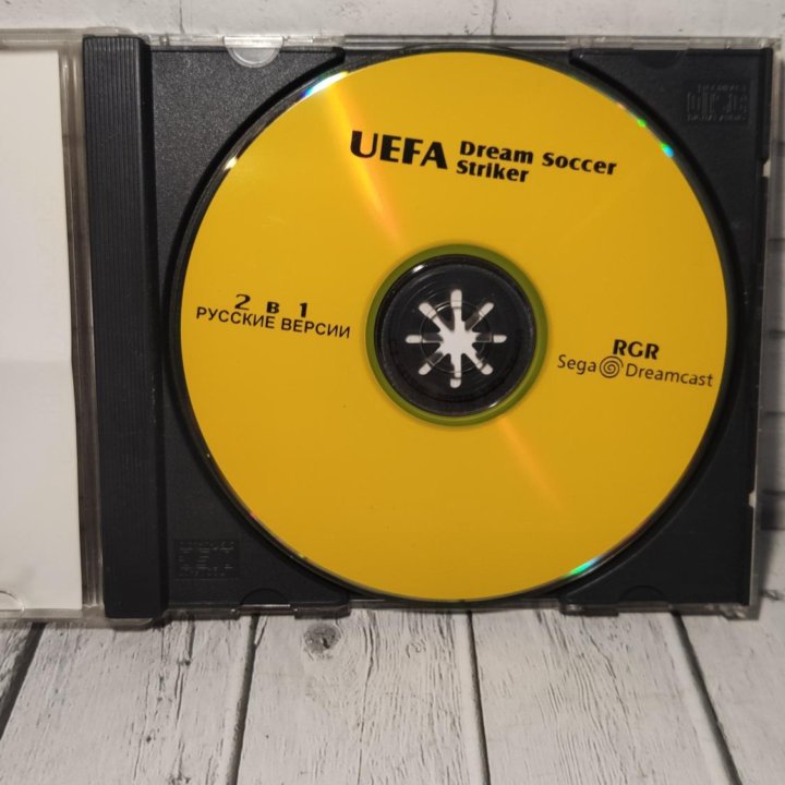 UEFA dream soccer & striker для sega Dreamcast