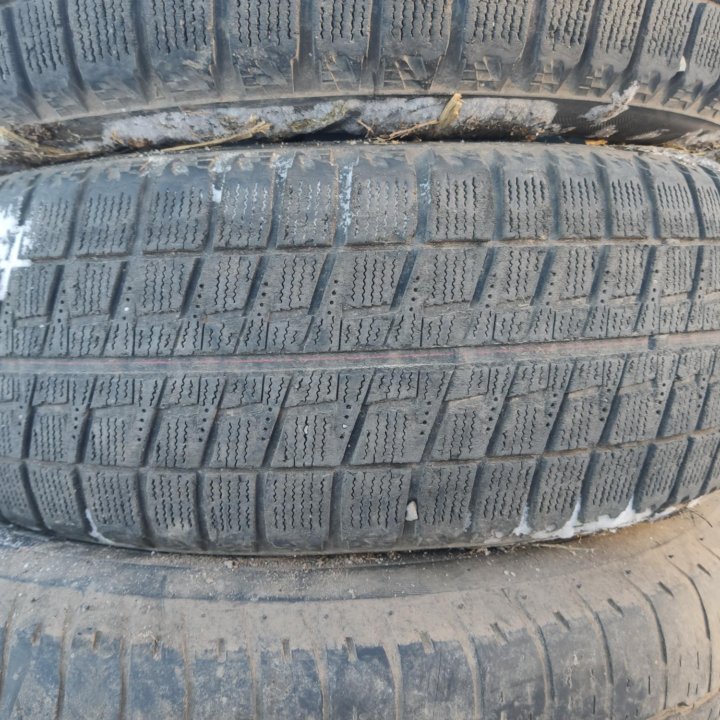 Bridgestone Blizzak Revo2, 175/65/15 пара