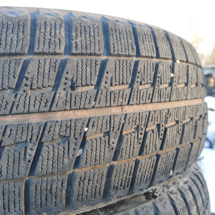 Bridgestone Blizzak Revo2, 175/65/15 пара