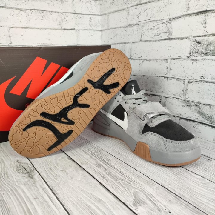 Кроссовки Nike