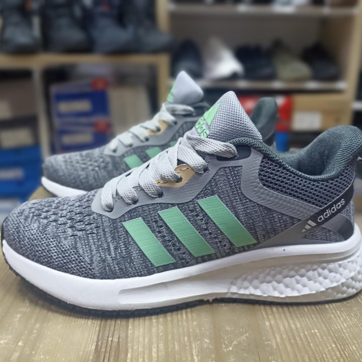 Кроссовки adidas