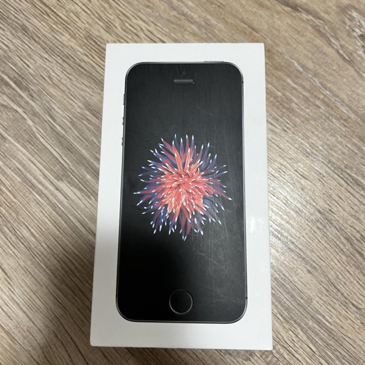 Коробка iPhone SE оригинал