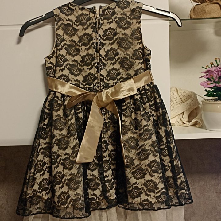 Нарядное платье для принцессы 3-4 г, 104-110 рост