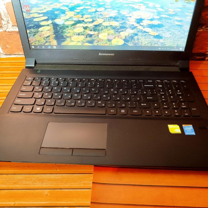 Lenovo B50-30 - 4 Ядра \ 4 Озу \ GeForce 820M \320