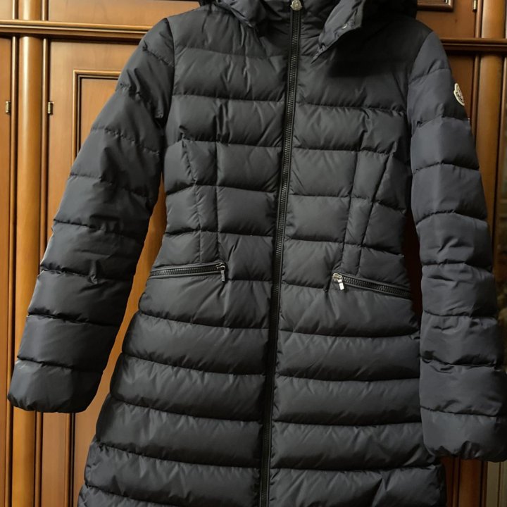 Пуховик Moncler