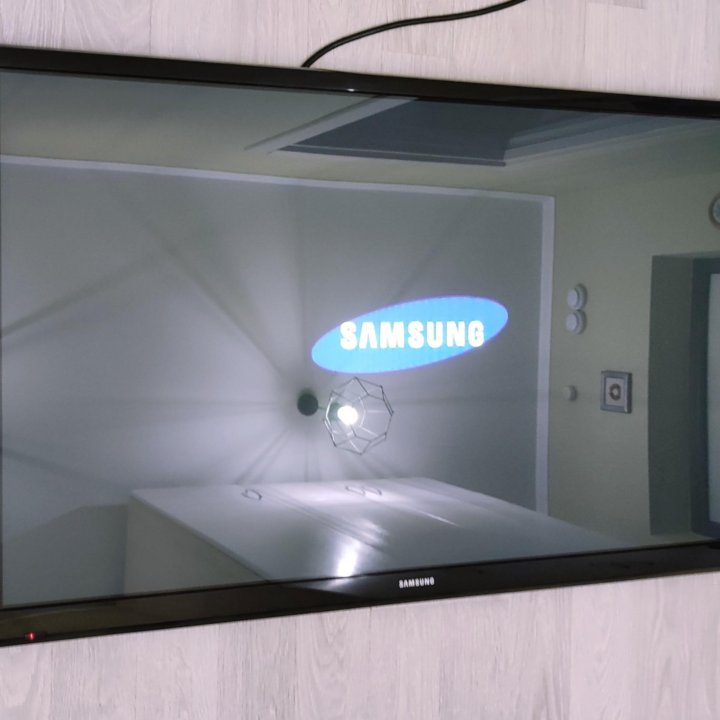 Телевизор Samsung PS43F4500AW Б/у