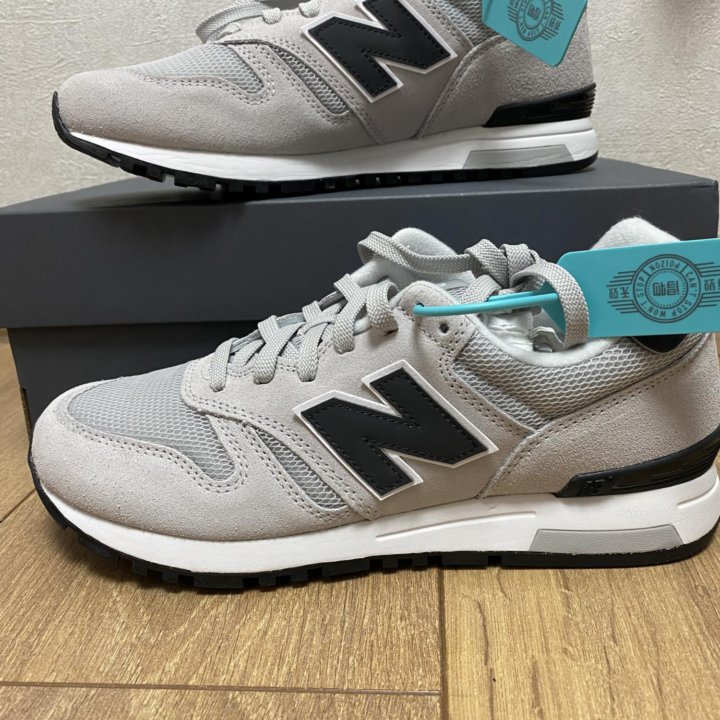 New Balance 565