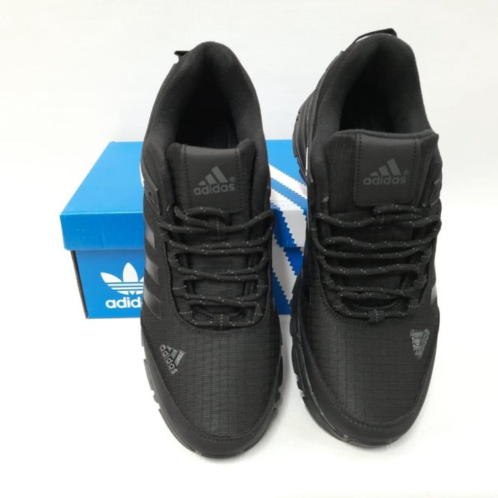 Кроссовки Adidas демисезон 41-44 артикул 2306 черн