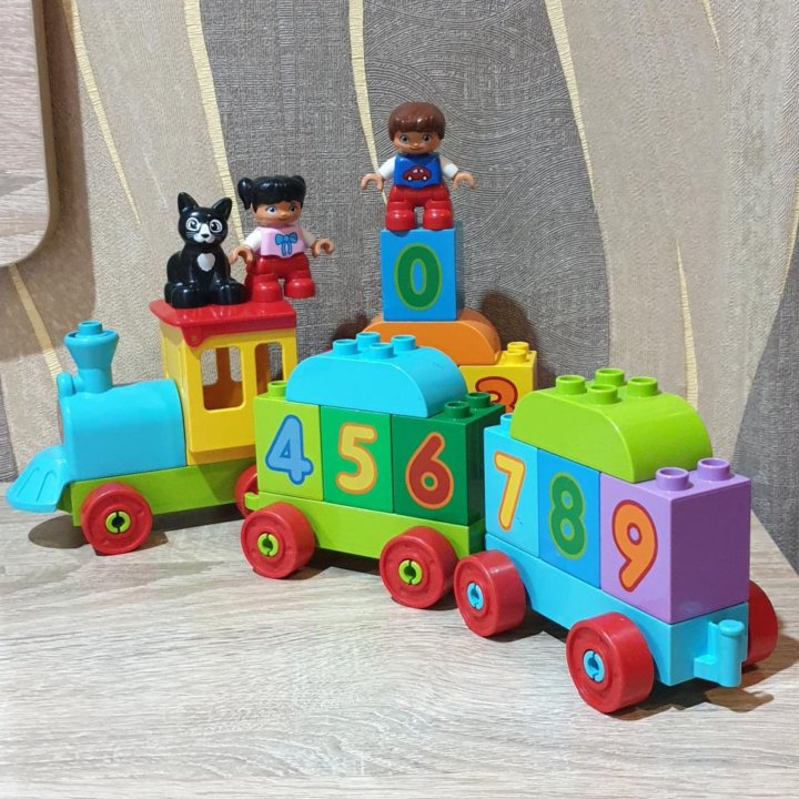 Конструктор Lego Duplo, поезд Считай и играй