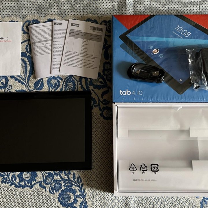 Планшет Lenovo Tab4 10 TB-X304L 10.1