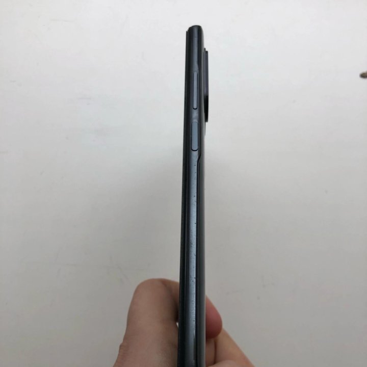 Xiaomi Poco F3 ,(обмен на android или iPhone)