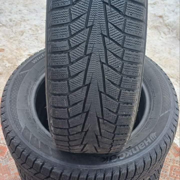 Hankook Winter I'Cept IZ2