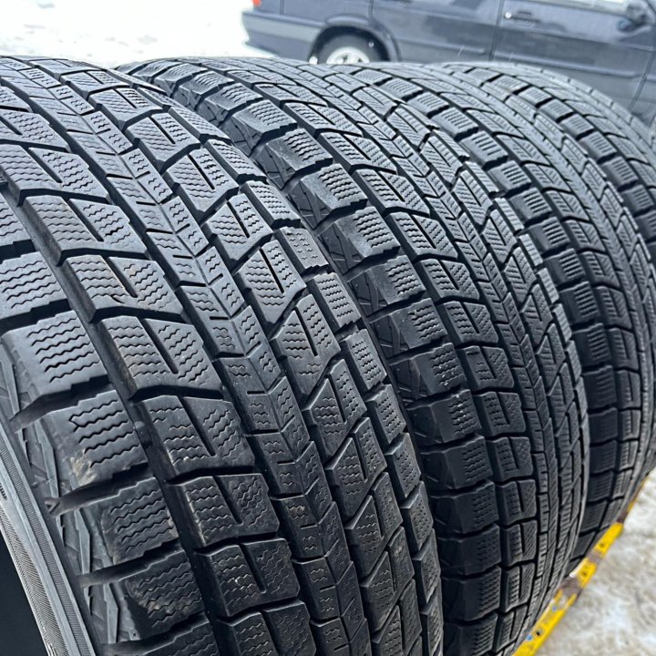 Зима Dunlор Wintеr Maхх SJ8 225/60 R17 99R