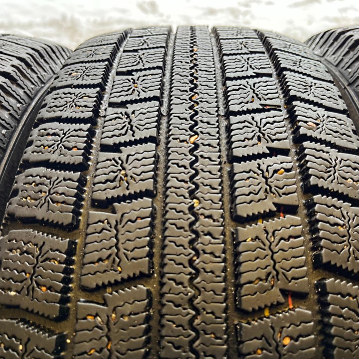 Зима Nittо SN2 Winter 195/65 R15 91Q