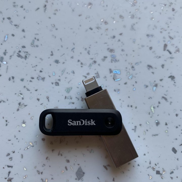 Флешка SanDisk iXpand GO