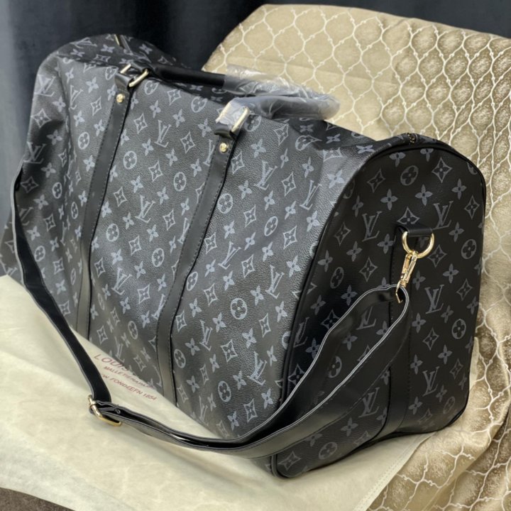 Дорожные сумки Louis Vuitton