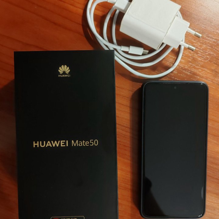 Телефон Huawei Mate 50