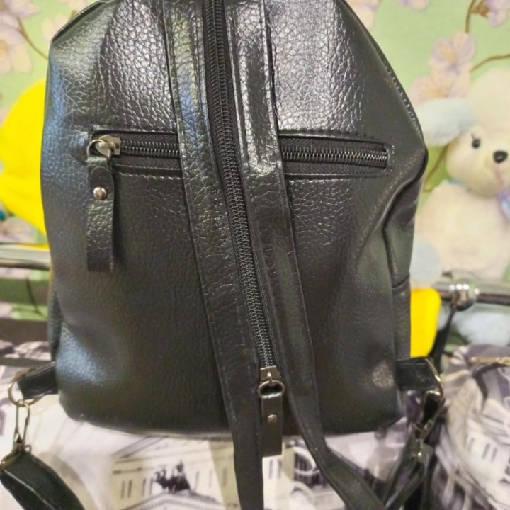 Женский рюкзак,эко кожа, 29*28см,новый.