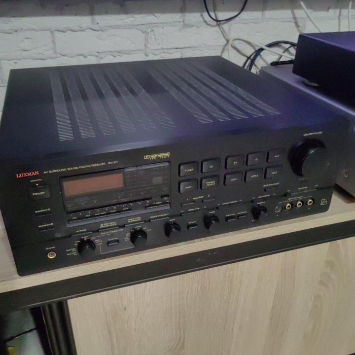 Luxman rv 371