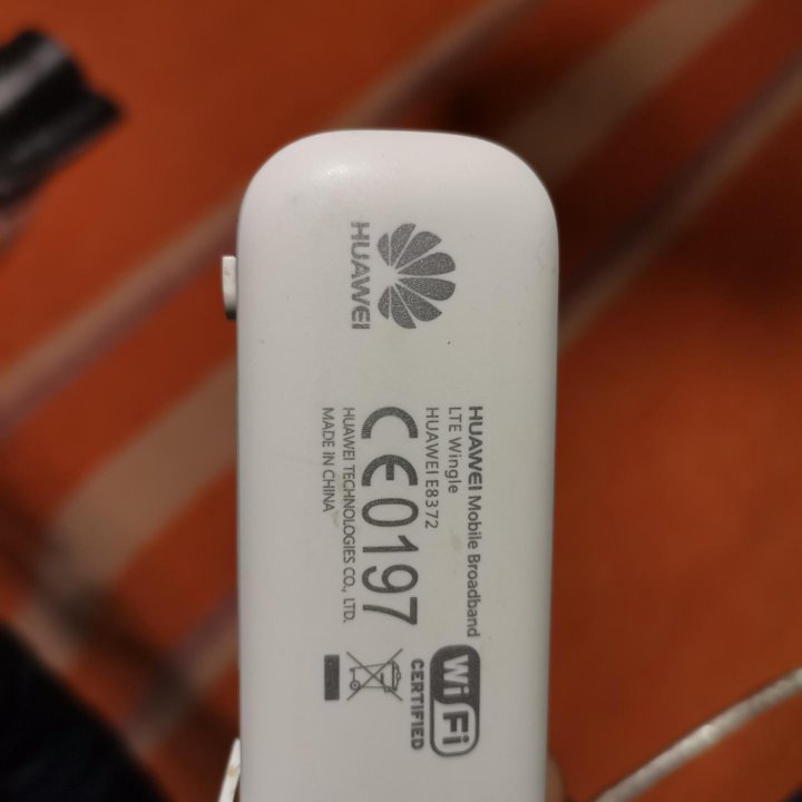 Роутер Huawei 8372-153