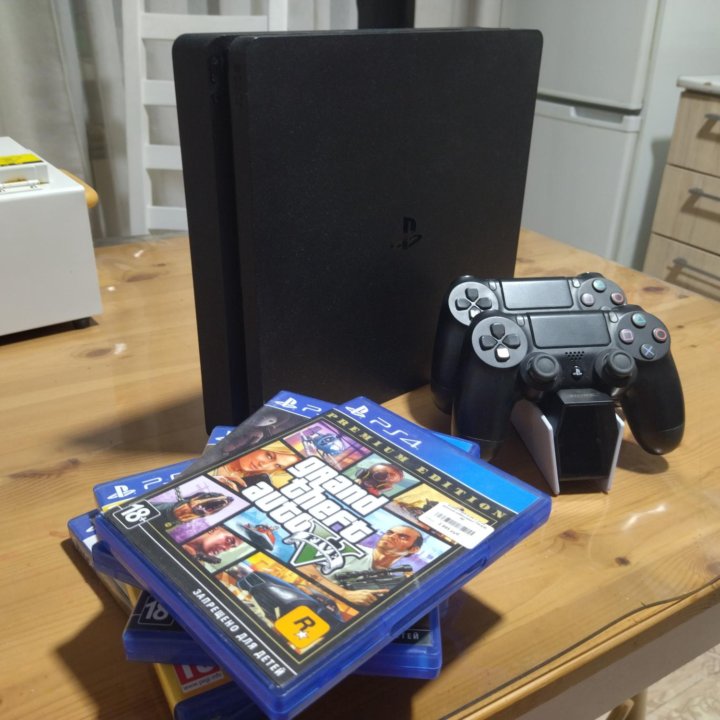 PS4 slim