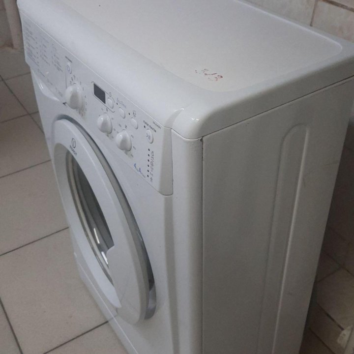 Cтиральная машинка INDESIT IWUD4085