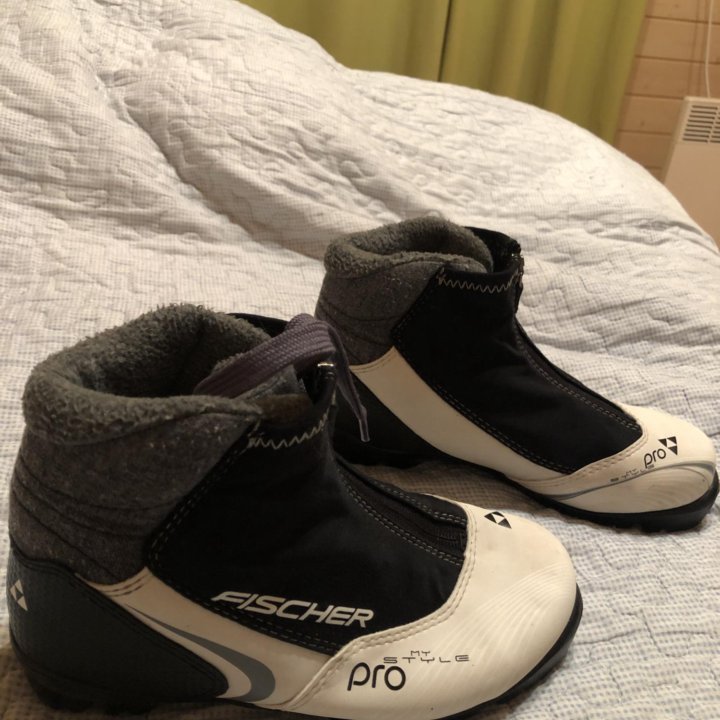 Ботинки лыжные Фишер 36
