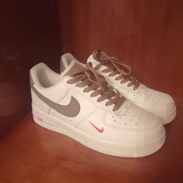 Кроссовки Nike air force 1