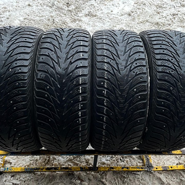 Зима Yоkоhаma Icе Guard IG35 215/50 R17 95T