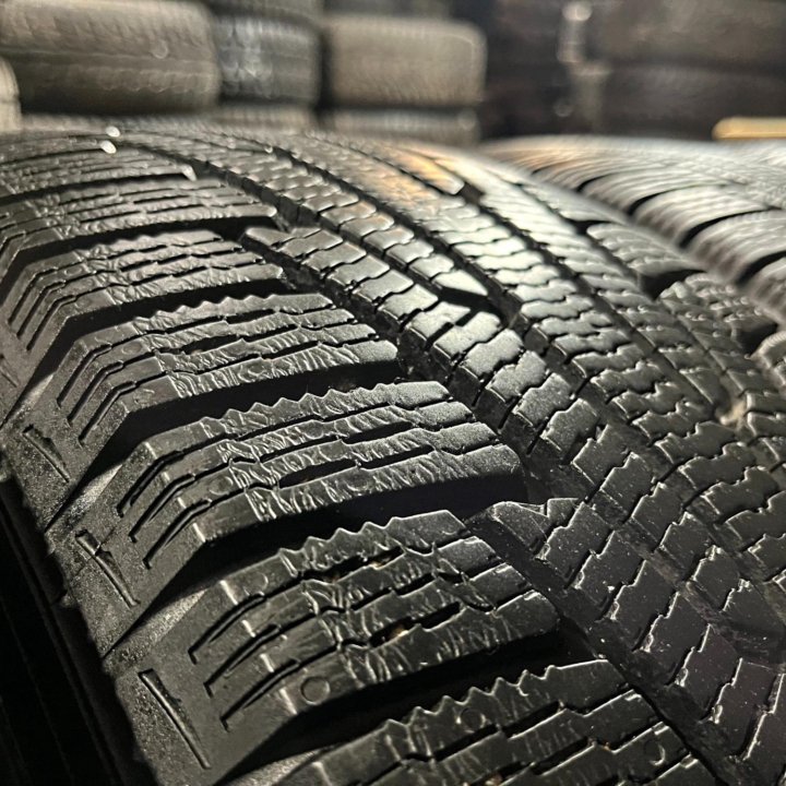 Зима Nokian Nordman RS2 SUV 215/65 R16 102R