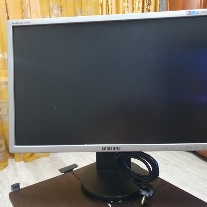 Монитор Samsung SyncMaster 2243BW 22 дюйма