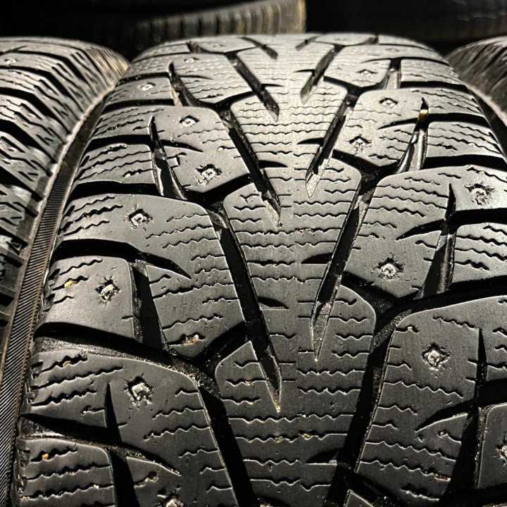 Зима Yokohama 205/55 R16 Диски 4x100 D60.1 ET37