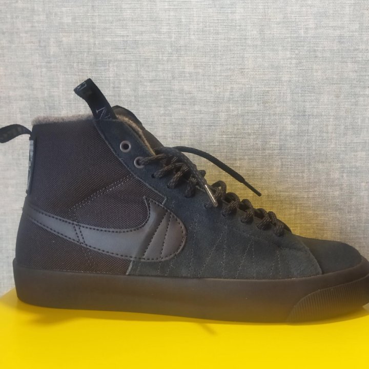 Кроссовки NIKE Blazer Mid SB Zoom