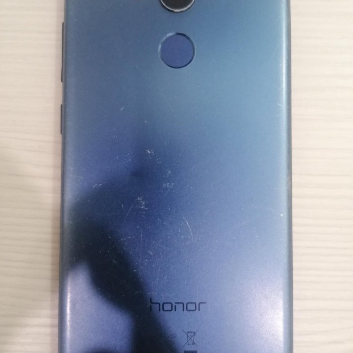 Продаю смартфон Honor 6c Pro