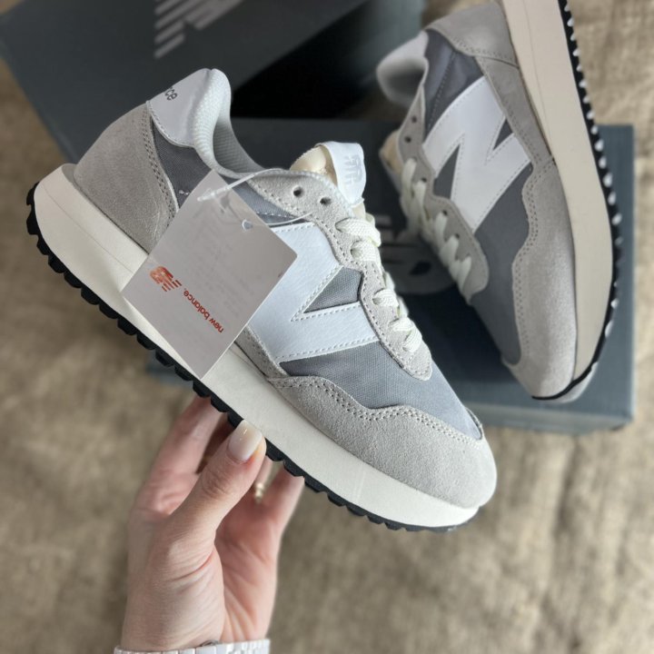 Кроссовки new balance