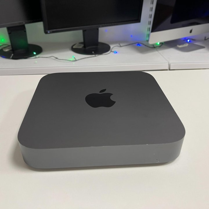 Mac Mini 2018 i5 3.0 256 SSD 8 RAM