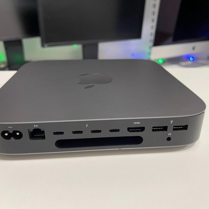 Mac Mini 2018 i5 3.0 256 SSD 8 RAM