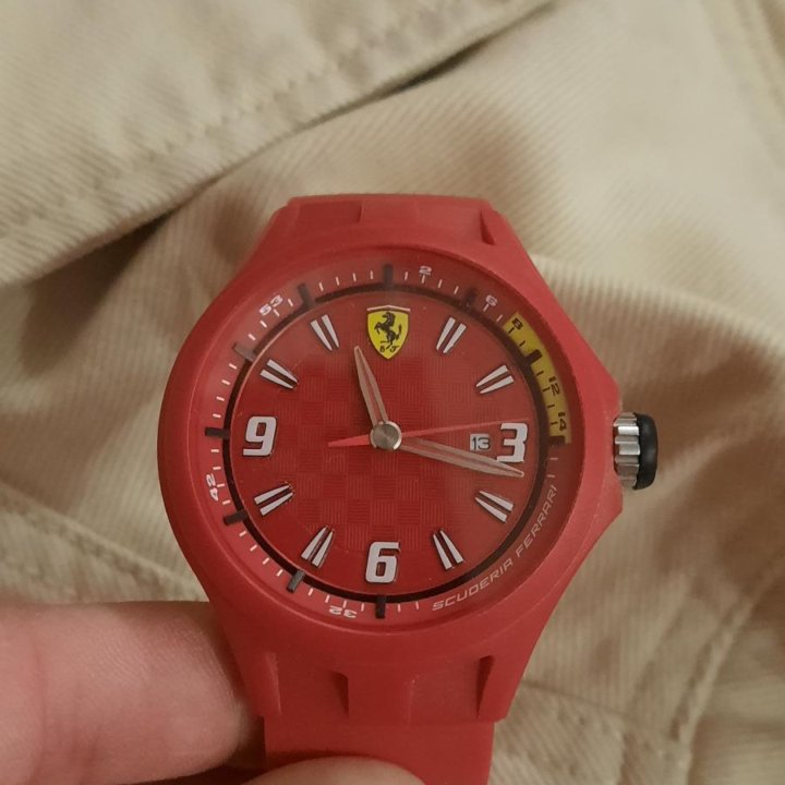 часы Ferrari