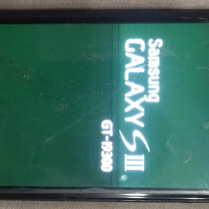 Продаю б/у смартфон Samsung Galaxy SIII GT 19300