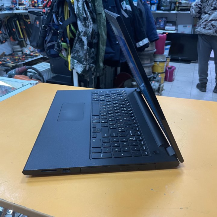 Ноутбук DELL Celeron/2озу/500HDD