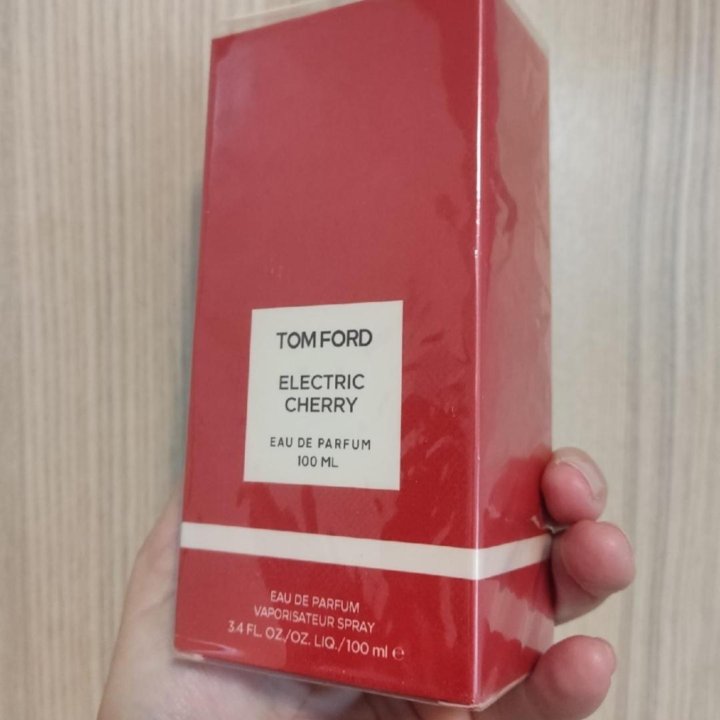 Унисекс парфюмерия Tom Ford Electric Cherry