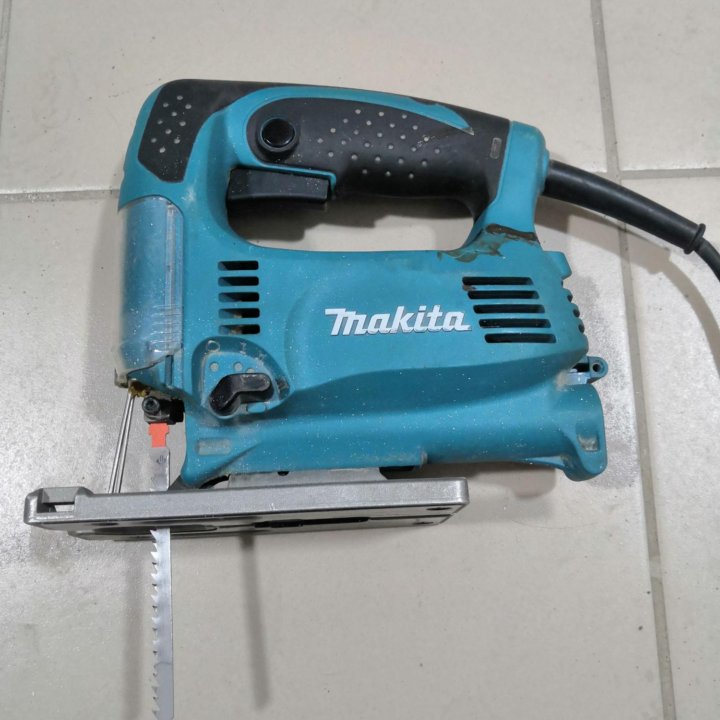 Электролобзик Makita 4329