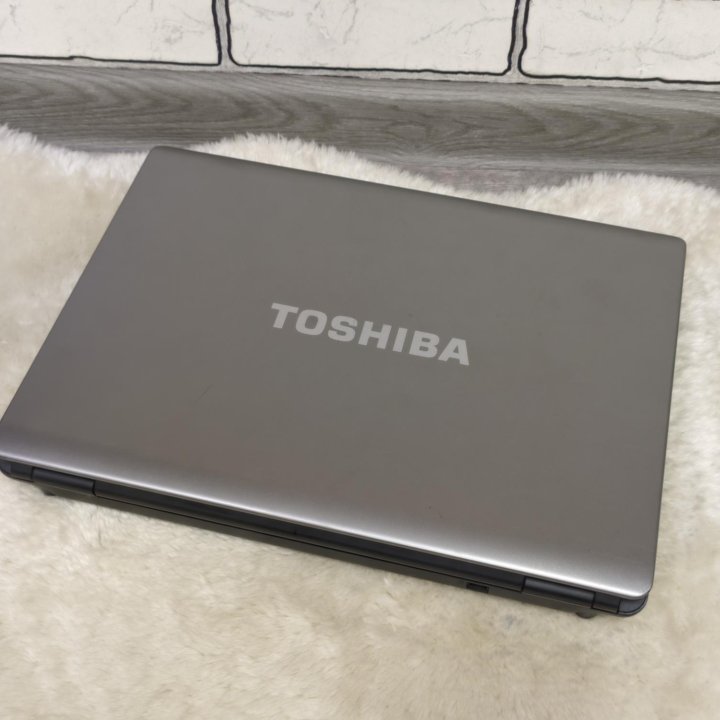 Toshiba / Pentium T4300 / 2GB / 160GB