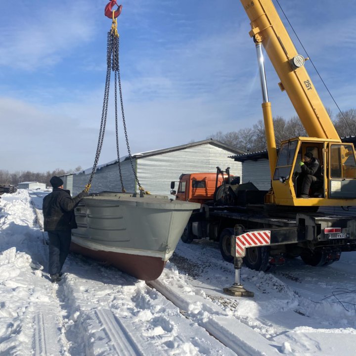 Водные плавсредства БМК-130 толкачи паромов.