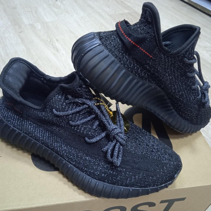 Кроссовки Adidas Yeezy boost350