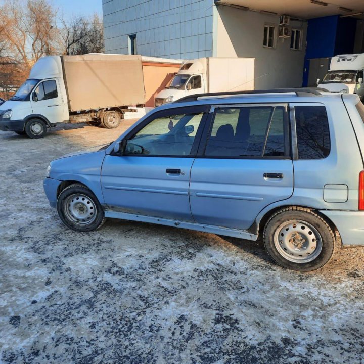 Mazda Demio, 2001