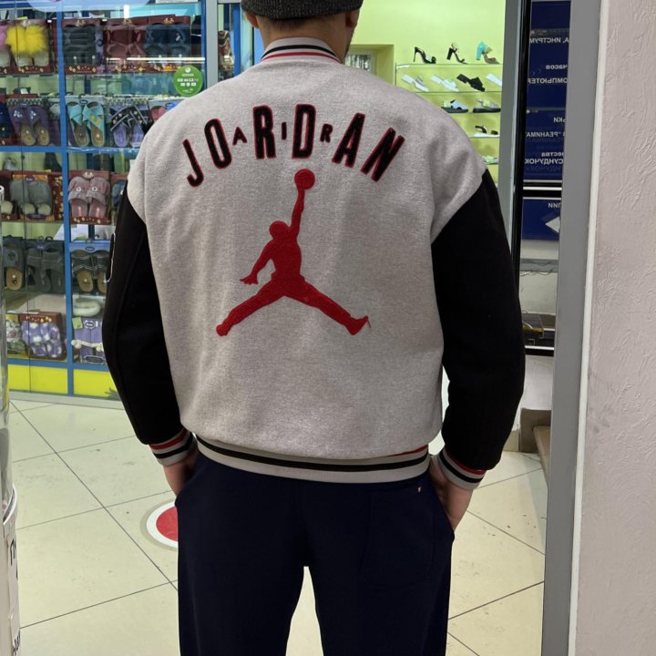 Бомбер Air Jordan